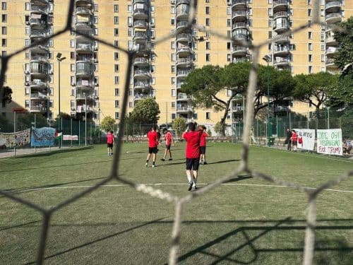 Mediterraneo Antirazzista 2026 a Scampia tra sport popolare, inclusione e un forte messaggio di pace